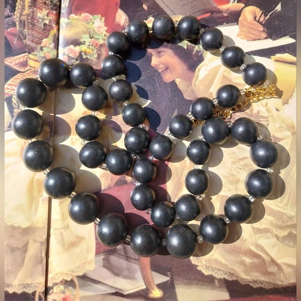 Wood Black Beaded Necklace - Picture 9 of 9